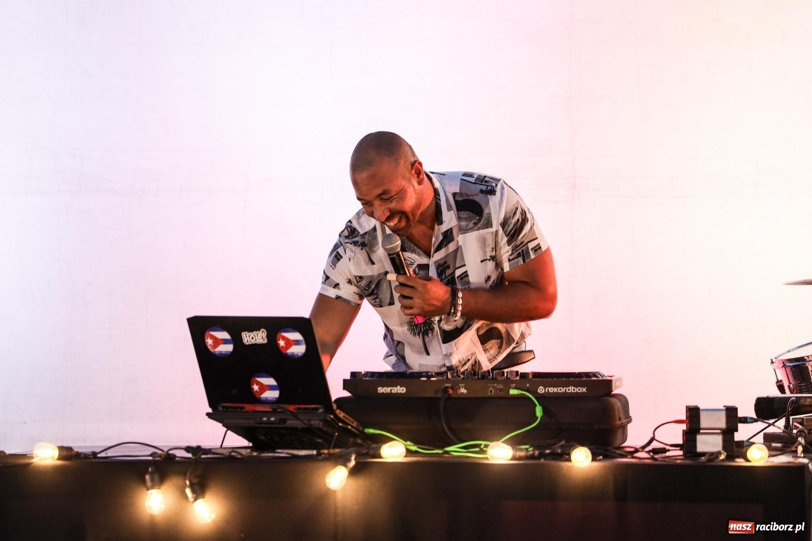 Zdjęcie w galerii na portalu naszraciborz.pl: Osmar Pegudo roztańczył Racibórz na bulwarach [RELACJA NA BIS FOTO i WIDEO] wiadomości z regionu