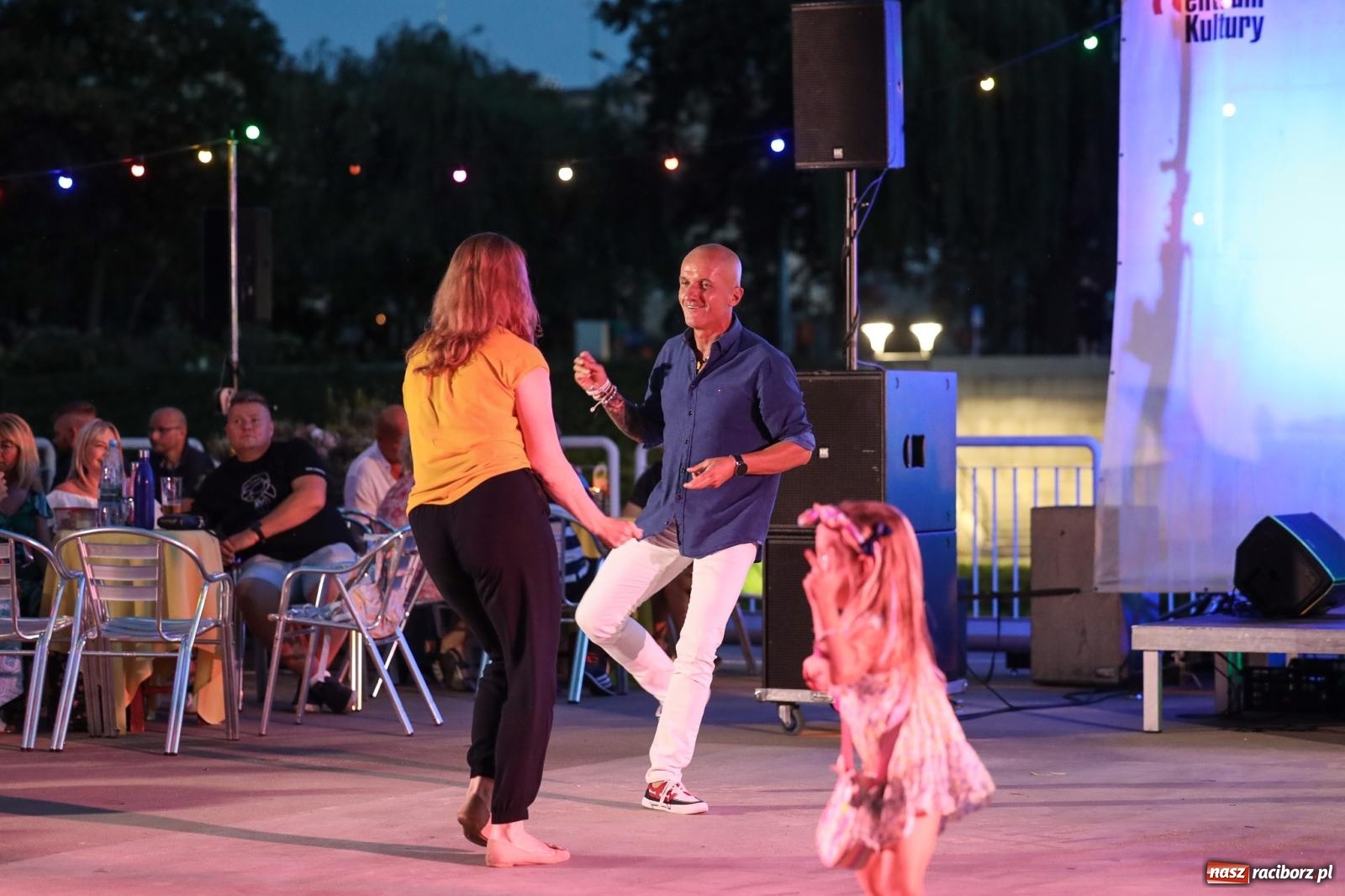 Zdjęcie w galerii na portalu naszraciborz.pl: Osmar Pegudo roztańczył Racibórz na bulwarach [RELACJA NA BIS FOTO i WIDEO] wiadomości z regionu