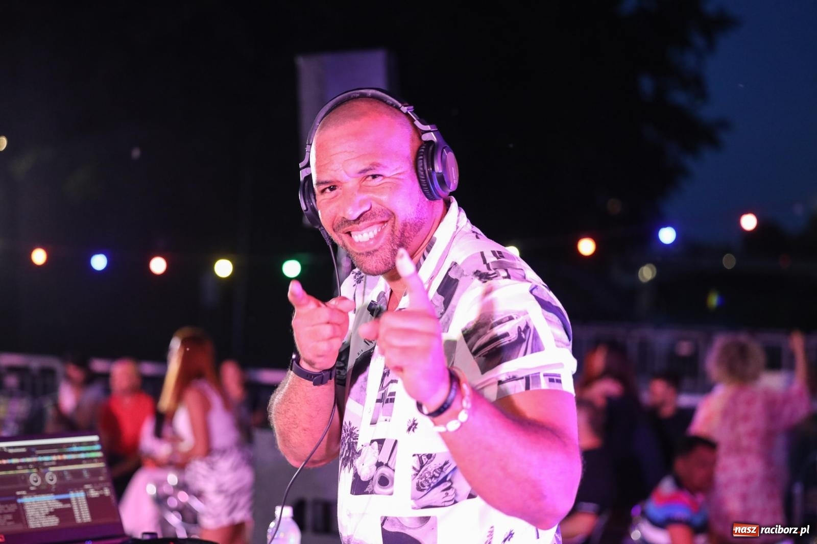 Zdjęcie w galerii na portalu naszraciborz.pl: Osmar Pegudo roztańczył Racibórz na bulwarach [RELACJA NA BIS FOTO i WIDEO] wiadomości z regionu