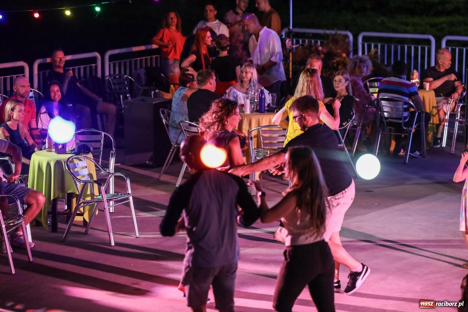 Zdjęcie w galerii na portalu naszraciborz.pl: Osmar Pegudo roztańczył Racibórz na bulwarach [RELACJA NA BIS FOTO i WIDEO] wiadomości z regionu