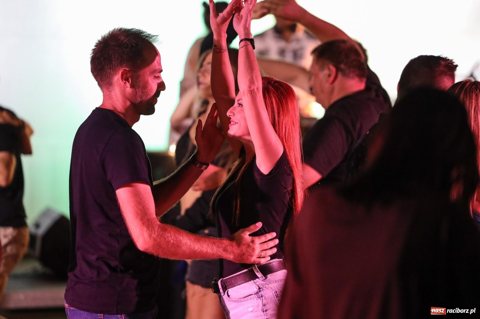 Zdjęcie w galerii na portalu naszraciborz.pl: Osmar Pegudo roztańczył Racibórz na bulwarach [RELACJA NA BIS FOTO i WIDEO] wiadomości z regionu