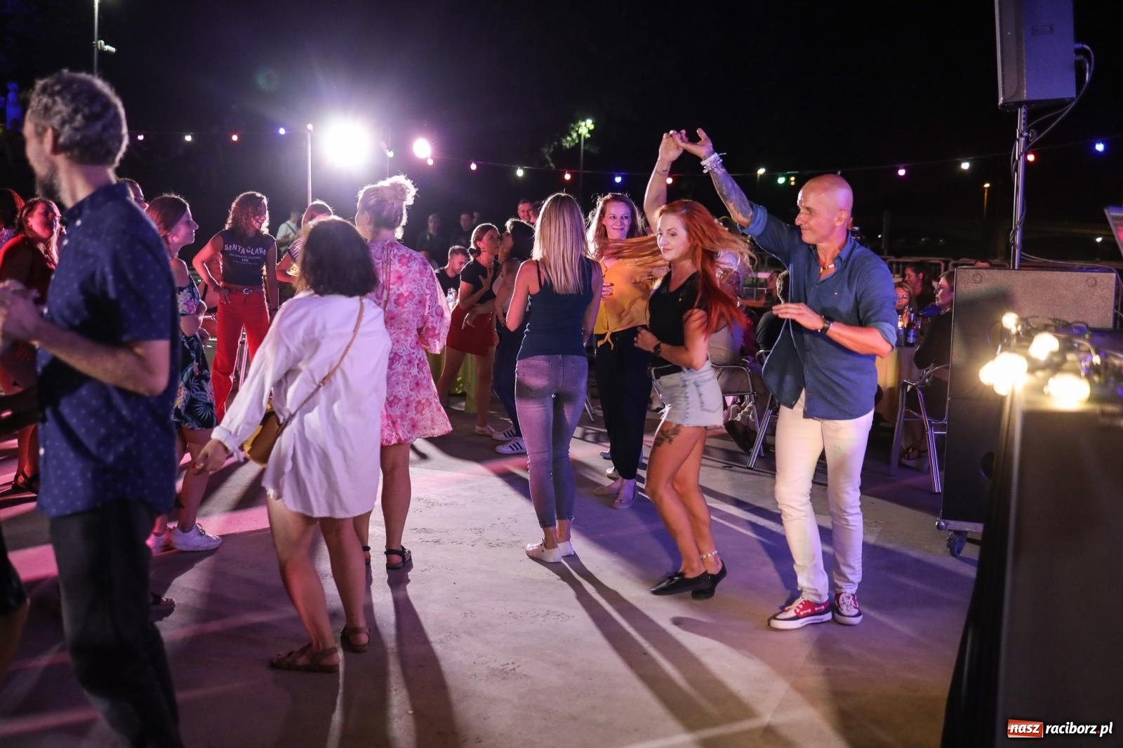 Zdjęcie w galerii na portalu naszraciborz.pl: Osmar Pegudo roztańczył Racibórz na bulwarach [RELACJA NA BIS FOTO i WIDEO] wiadomości z regionu