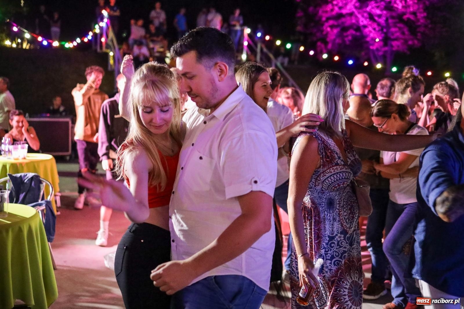 Zdjęcie w galerii na portalu naszraciborz.pl: Osmar Pegudo roztańczył Racibórz na bulwarach [RELACJA NA BIS FOTO i WIDEO] wiadomości z regionu