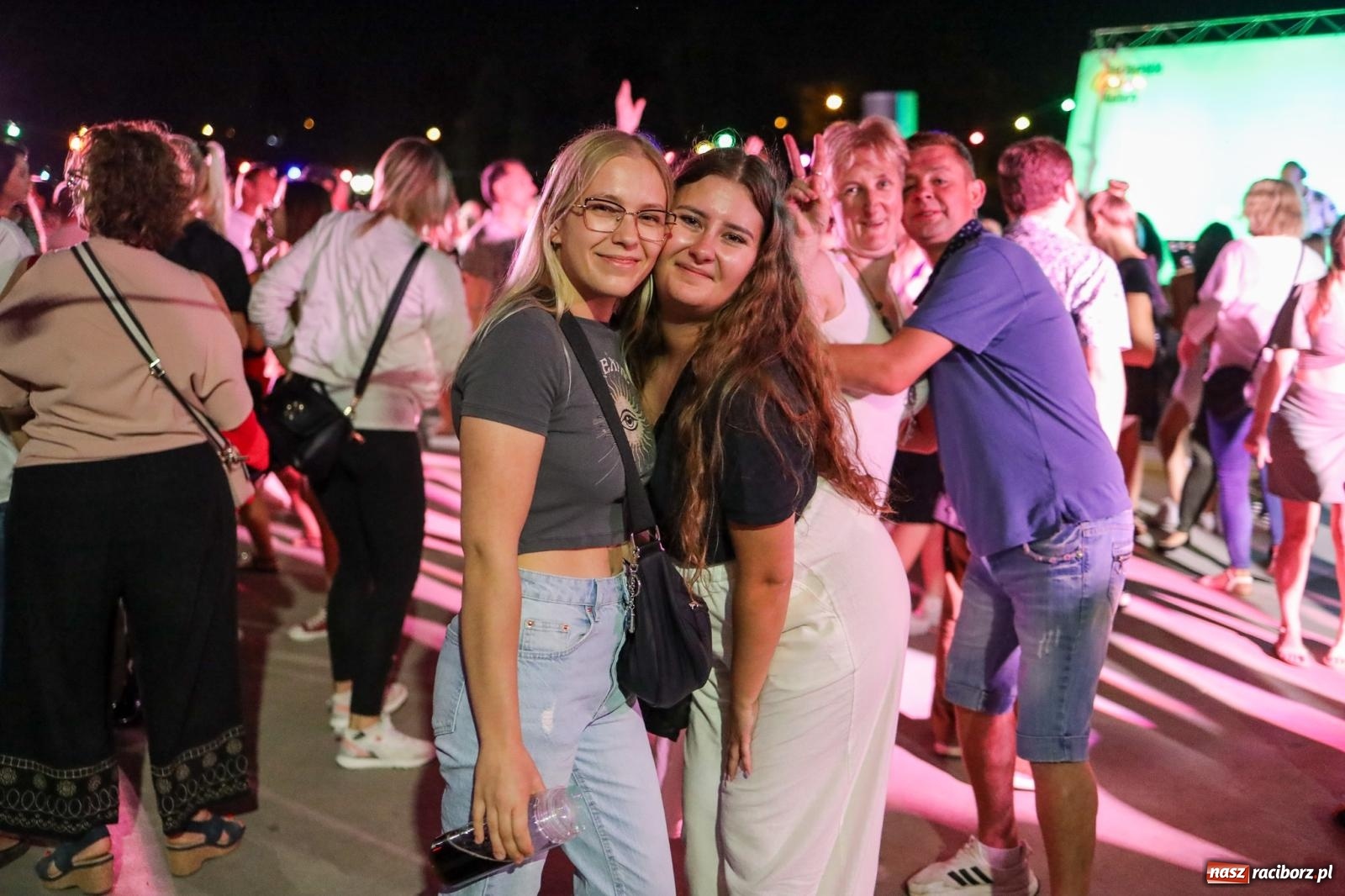 Zdjęcie w galerii na portalu naszraciborz.pl: Osmar Pegudo roztańczył Racibórz na bulwarach [RELACJA NA BIS FOTO i WIDEO] wiadomości z regionu