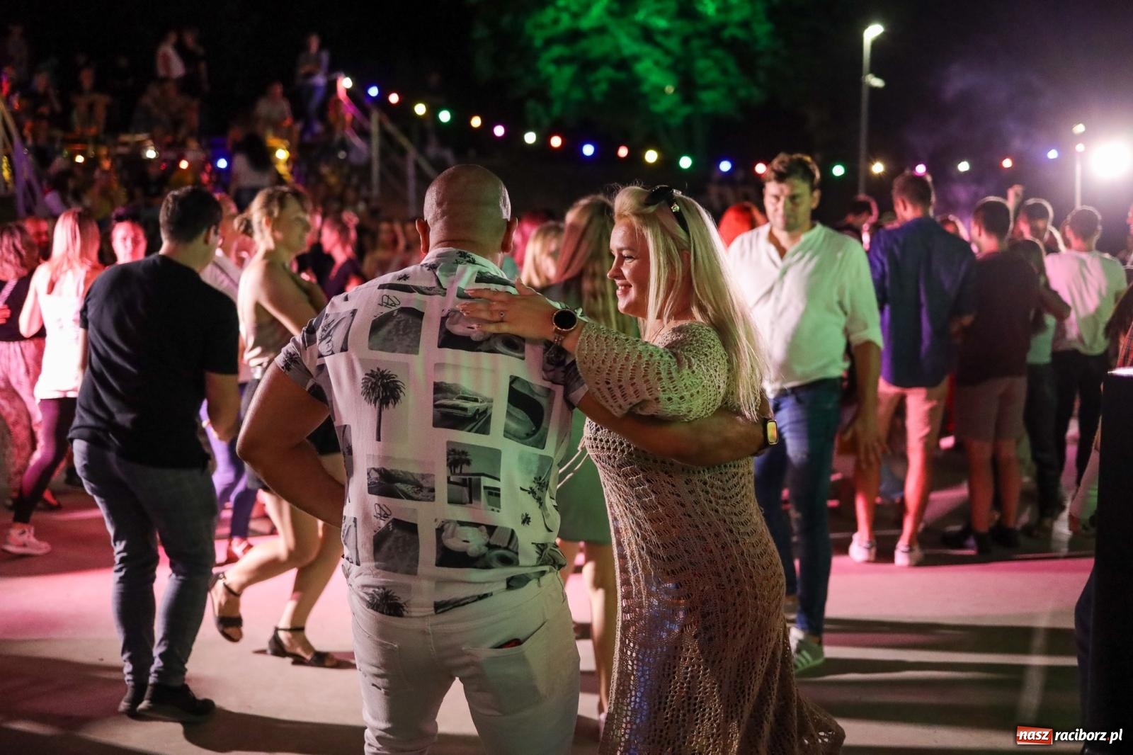 Zdjęcie w galerii na portalu naszraciborz.pl: Osmar Pegudo roztańczył Racibórz na bulwarach [RELACJA NA BIS FOTO i WIDEO] wiadomości z regionu