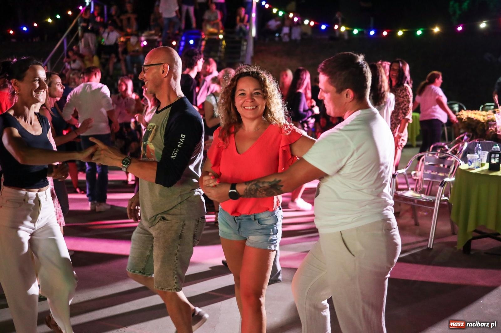 Zdjęcie w galerii na portalu naszraciborz.pl: Osmar Pegudo roztańczył Racibórz na bulwarach [RELACJA NA BIS FOTO i WIDEO] wiadomości z regionu