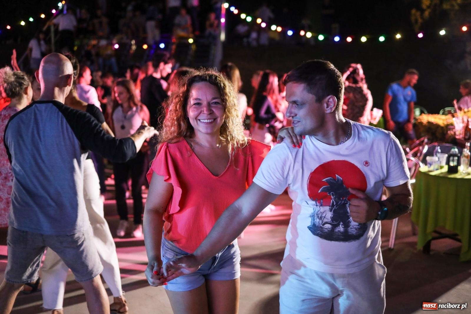 Zdjęcie w galerii na portalu naszraciborz.pl: Osmar Pegudo roztańczył Racibórz na bulwarach [RELACJA NA BIS FOTO i WIDEO] wiadomości z regionu