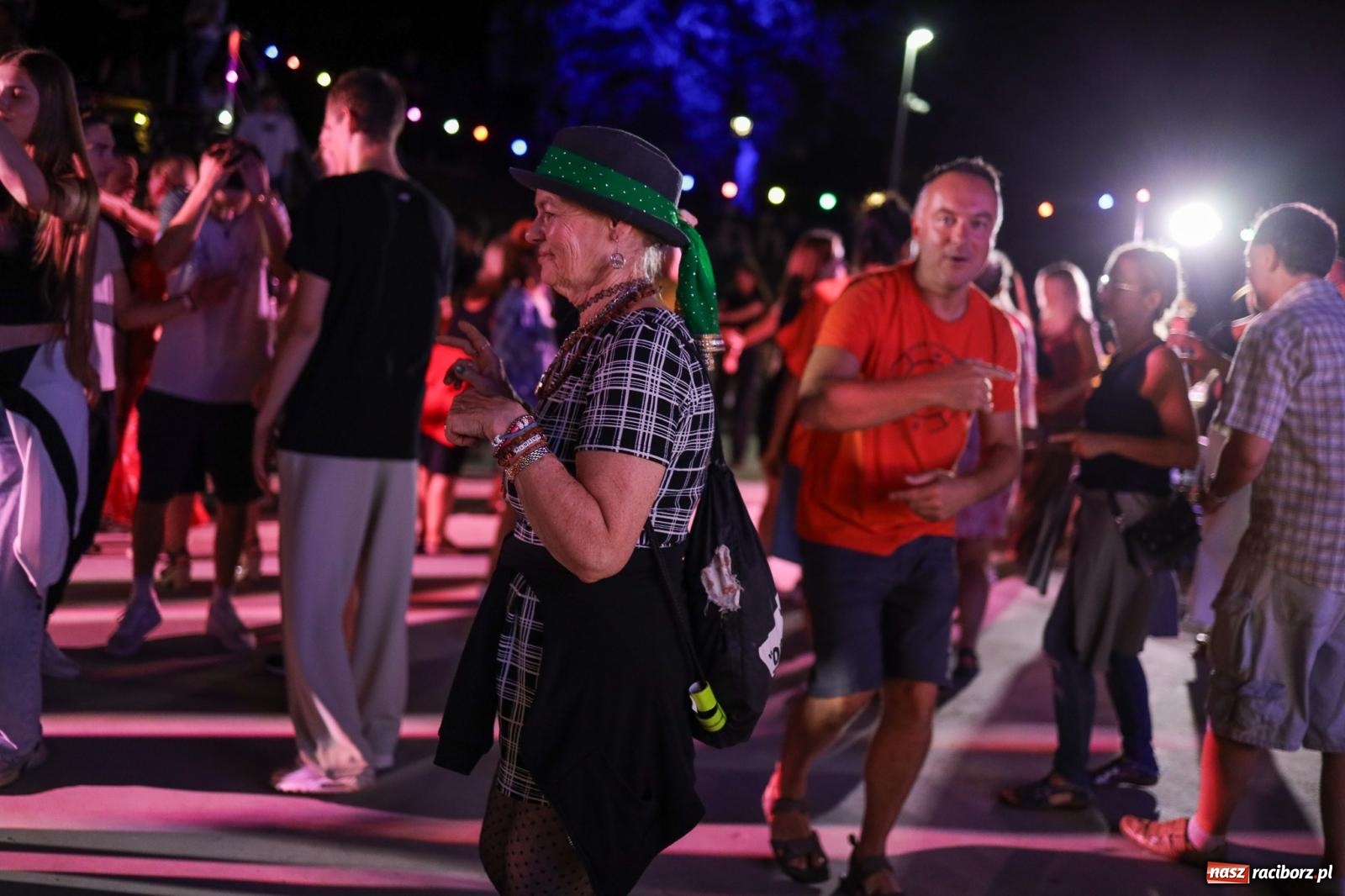 Zdjęcie w galerii na portalu naszraciborz.pl: Osmar Pegudo roztańczył Racibórz na bulwarach [RELACJA NA BIS FOTO i WIDEO] wiadomości z regionu