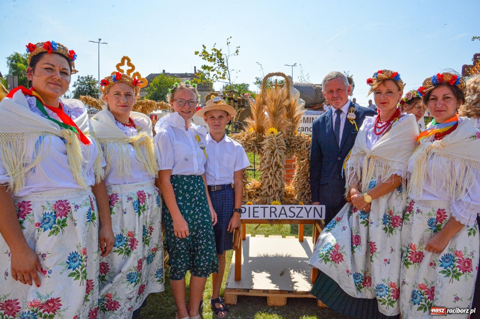 Zdjęcie w galerii na portalu naszraciborz.pl: Miejsko-powiatowe dożynki w Raciborzu-Brzeziu [FOTO i WIDEO] wiadomości z regionu