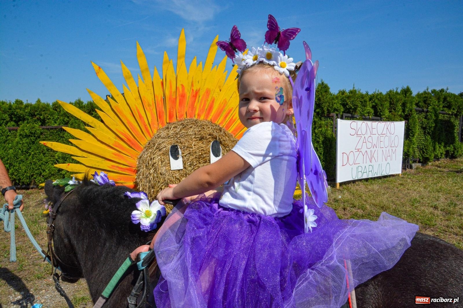 Zdjęcie w galerii na portalu naszraciborz.pl: Miejsko-powiatowe dożynki w Raciborzu-Brzeziu [FOTO i WIDEO] wiadomości z regionu