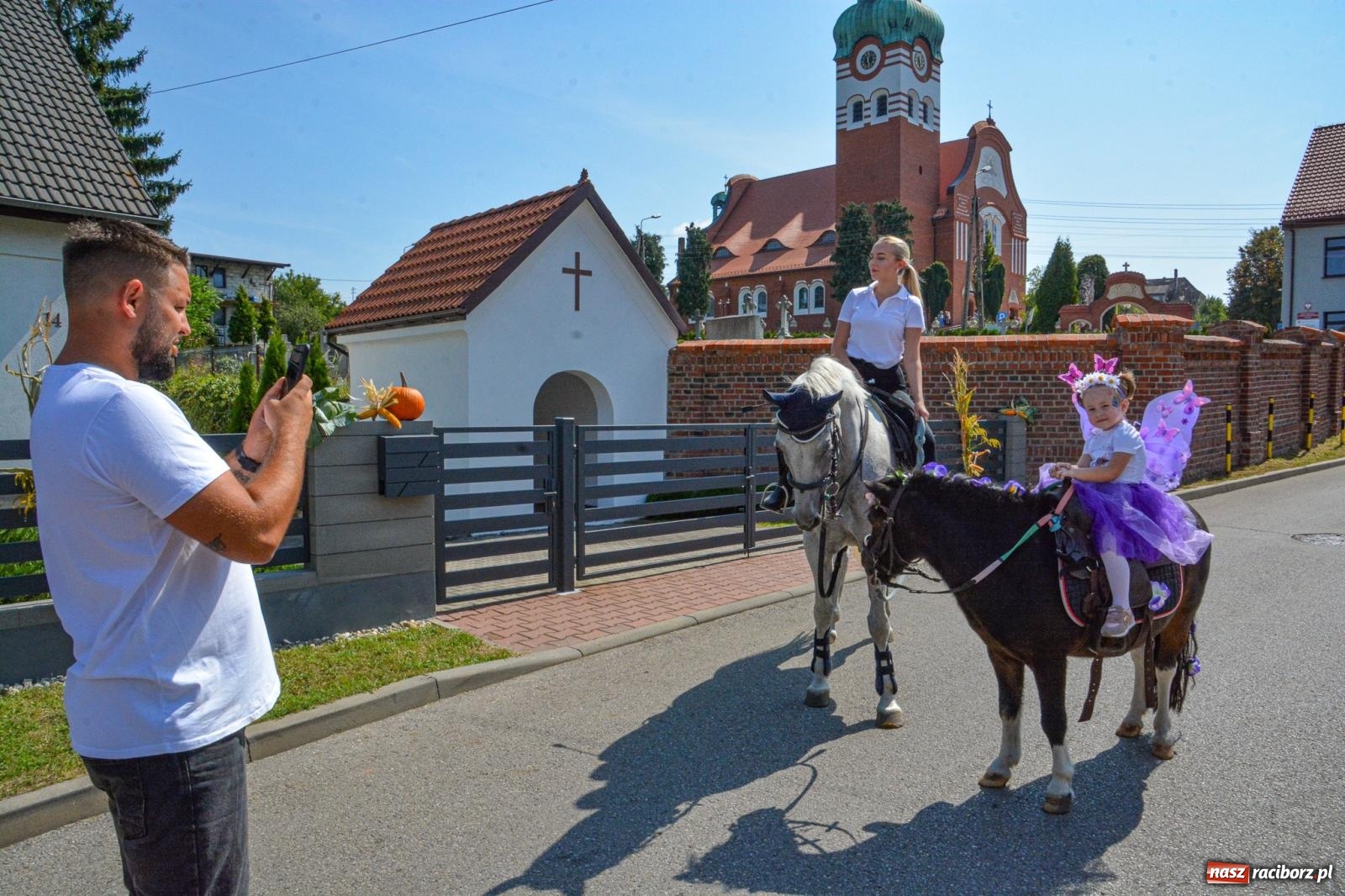 Zdjęcie w galerii na portalu naszraciborz.pl: Miejsko-powiatowe dożynki w Raciborzu-Brzeziu [FOTO i WIDEO] wiadomości z regionu