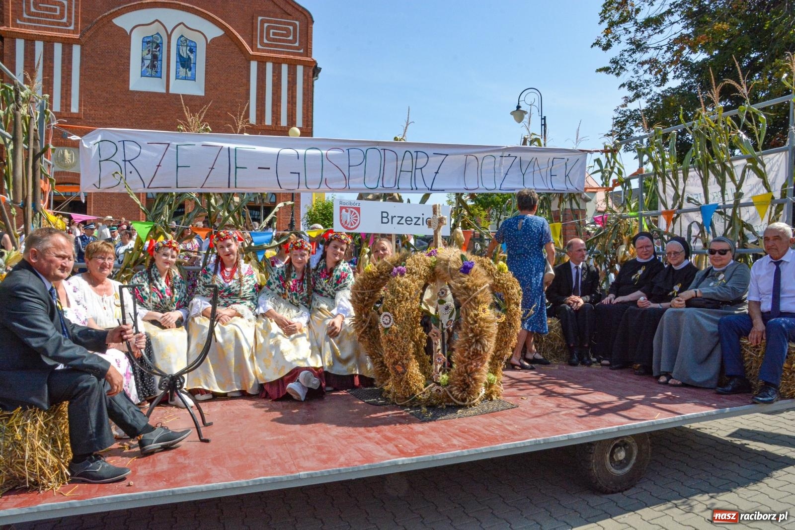 Zdjęcie w galerii na portalu naszraciborz.pl: Miejsko-powiatowe dożynki w Raciborzu-Brzeziu [FOTO i WIDEO] wiadomości z regionu