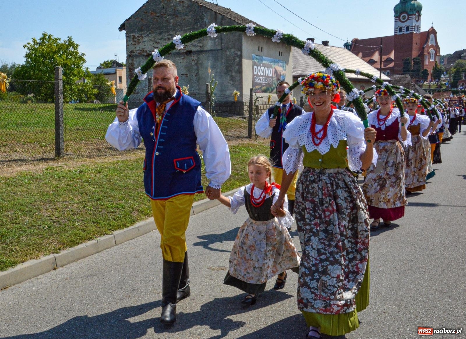 Zdjęcie w galerii na portalu naszraciborz.pl: Miejsko-powiatowe dożynki w Raciborzu-Brzeziu [FOTO i WIDEO] wiadomości z regionu