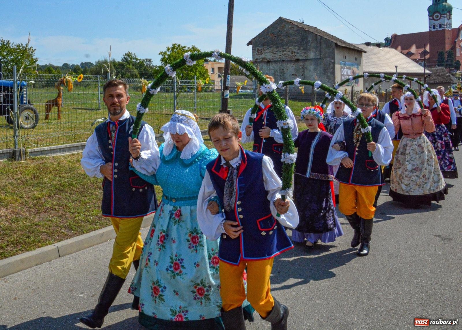 Zdjęcie w galerii na portalu naszraciborz.pl: Miejsko-powiatowe dożynki w Raciborzu-Brzeziu [FOTO i WIDEO] wiadomości z regionu