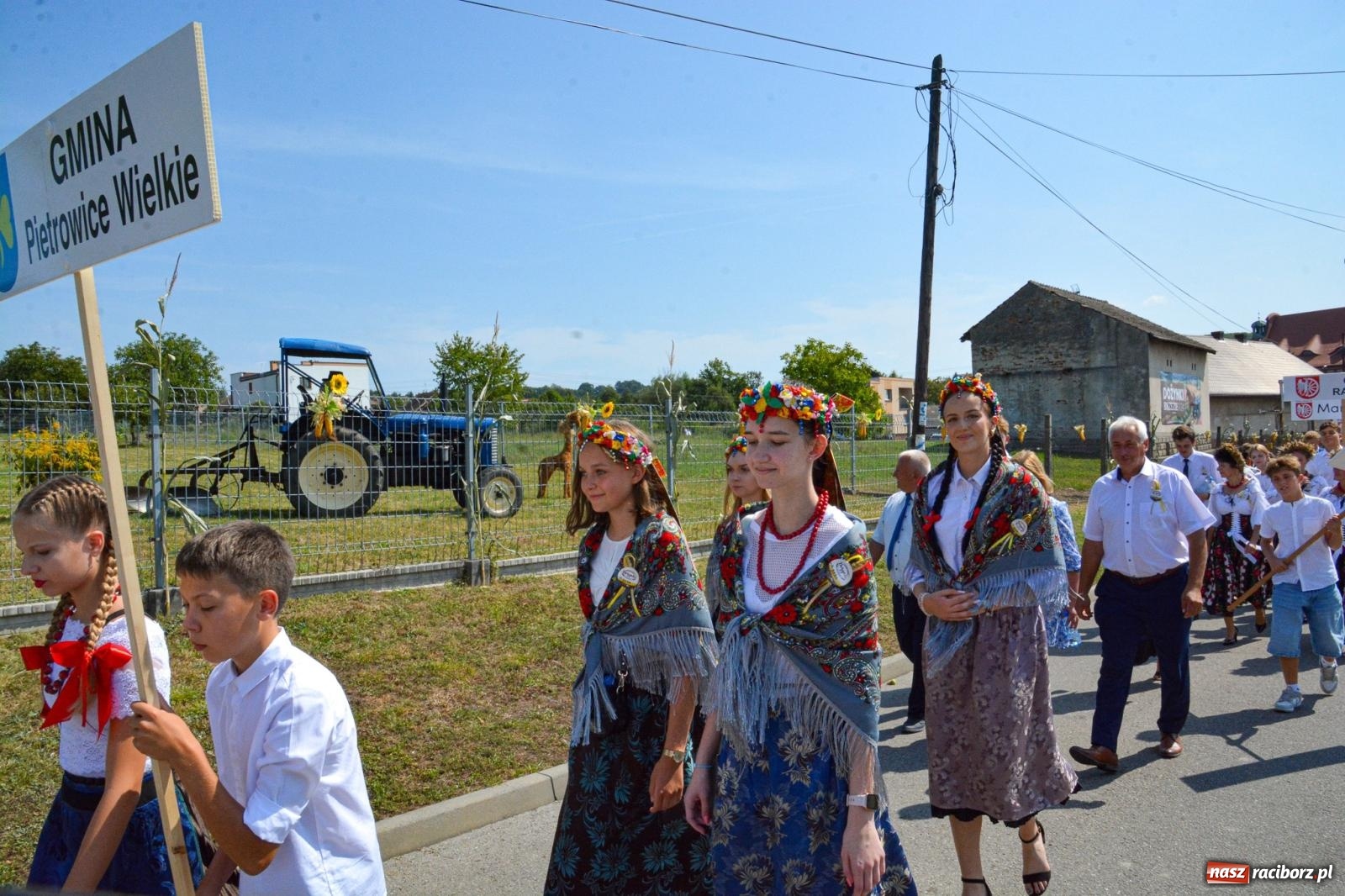 Zdjęcie w galerii na portalu naszraciborz.pl: Miejsko-powiatowe dożynki w Raciborzu-Brzeziu [FOTO i WIDEO] wiadomości z regionu