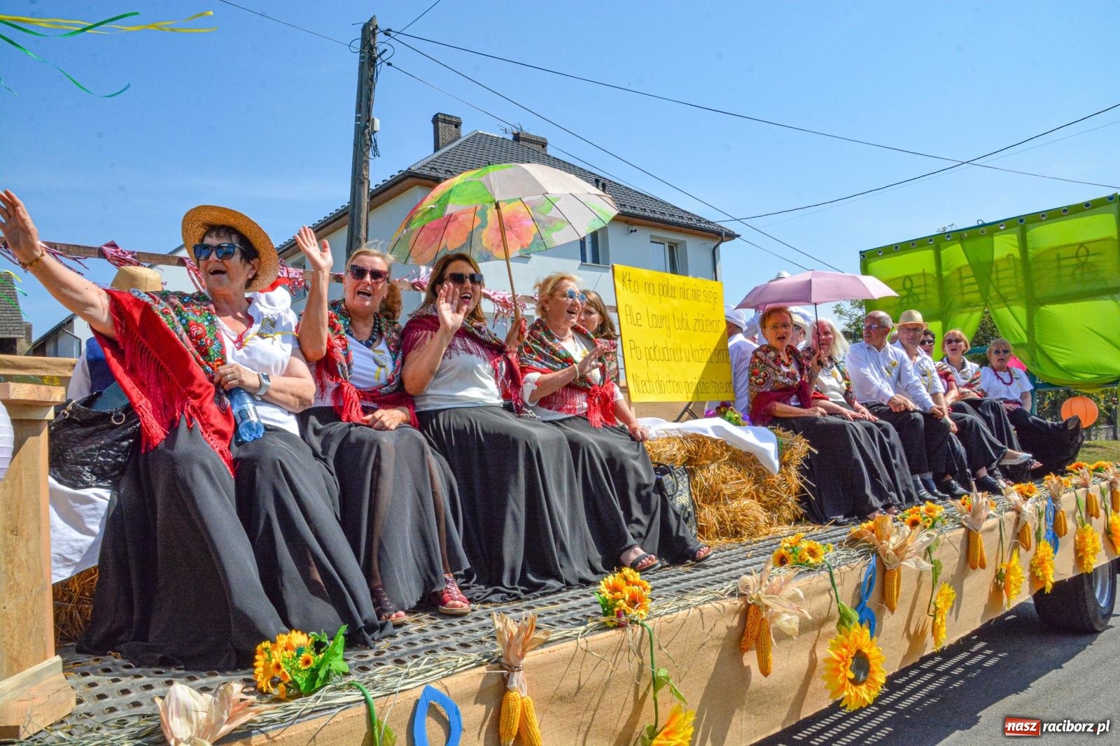Zdjęcie w galerii na portalu naszraciborz.pl: Miejsko-powiatowe dożynki w Raciborzu-Brzeziu [FOTO i WIDEO] wiadomości z regionu