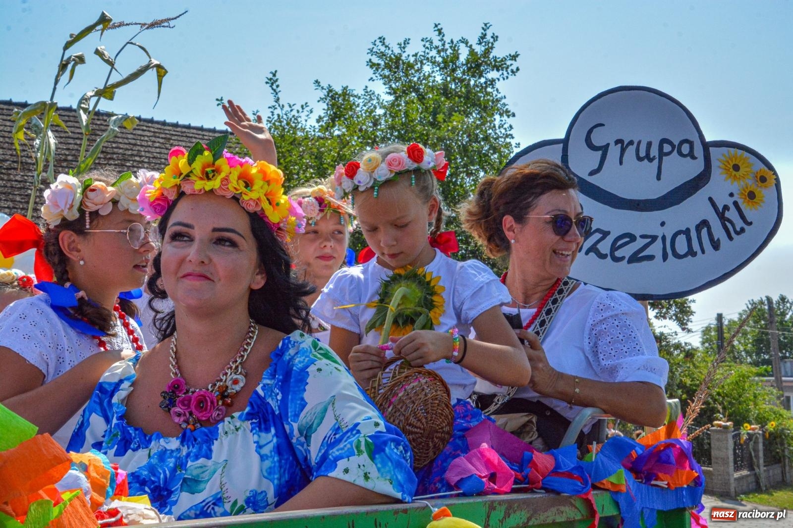 Zdjęcie w galerii na portalu naszraciborz.pl: Miejsko-powiatowe dożynki w Raciborzu-Brzeziu [FOTO i WIDEO] wiadomości z regionu
