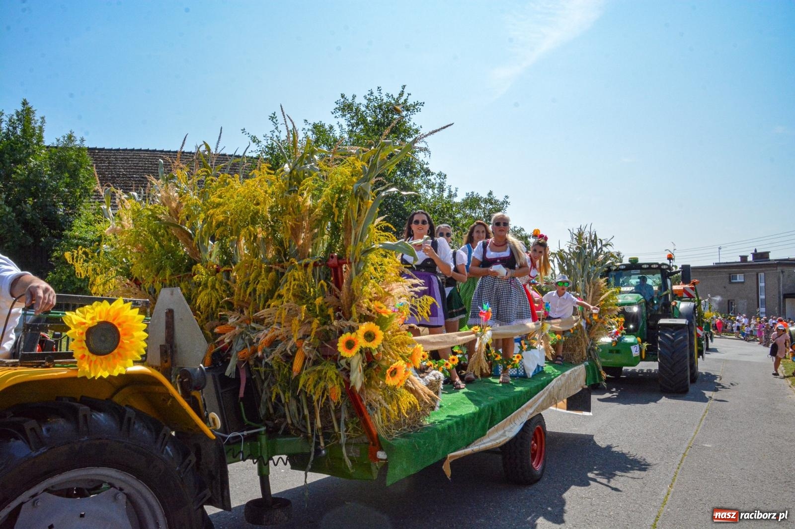Zdjęcie w galerii na portalu naszraciborz.pl: Miejsko-powiatowe dożynki w Raciborzu-Brzeziu [FOTO i WIDEO] wiadomości z regionu