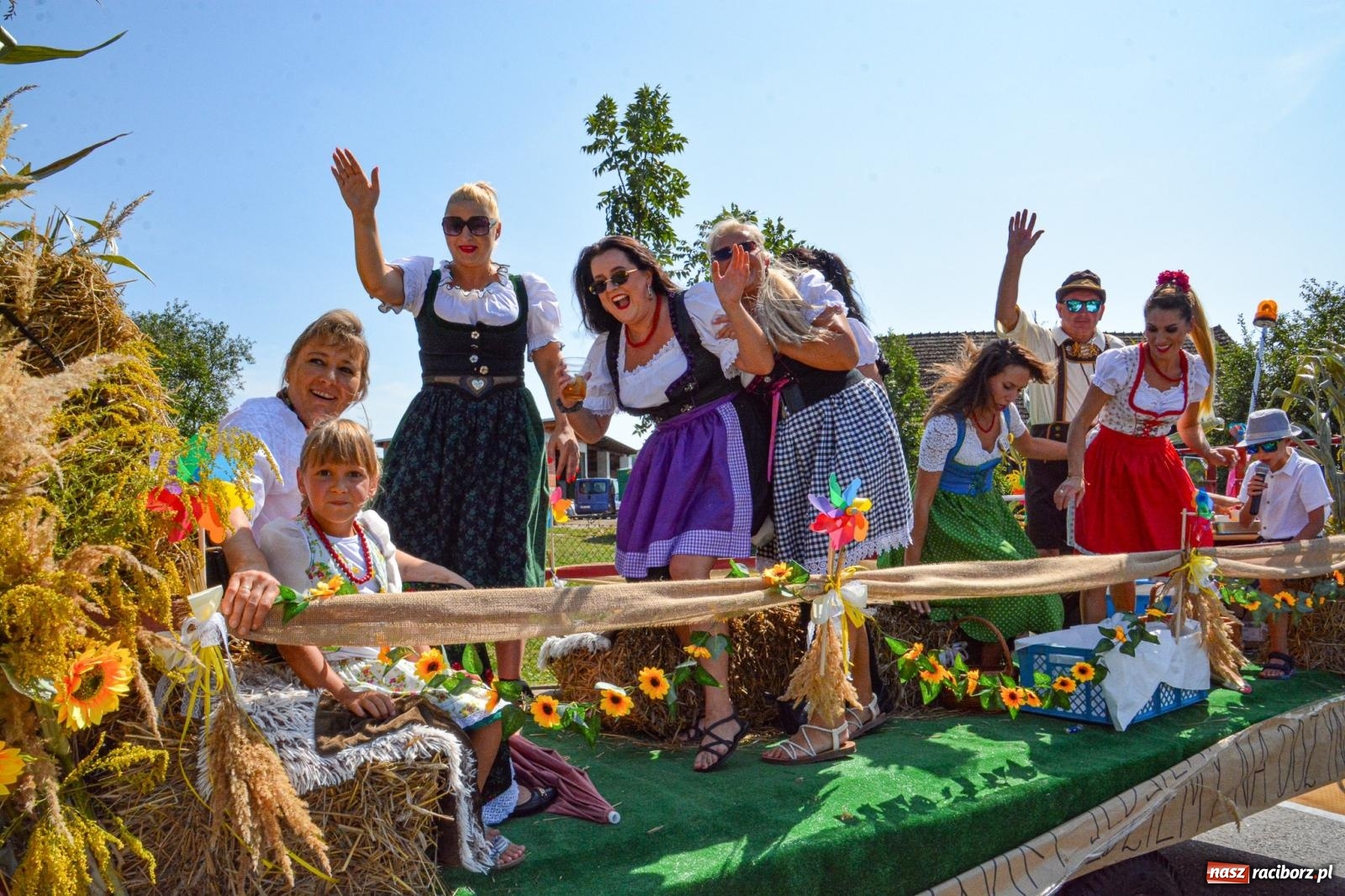 Zdjęcie w galerii na portalu naszraciborz.pl: Miejsko-powiatowe dożynki w Raciborzu-Brzeziu [FOTO i WIDEO] wiadomości z regionu
