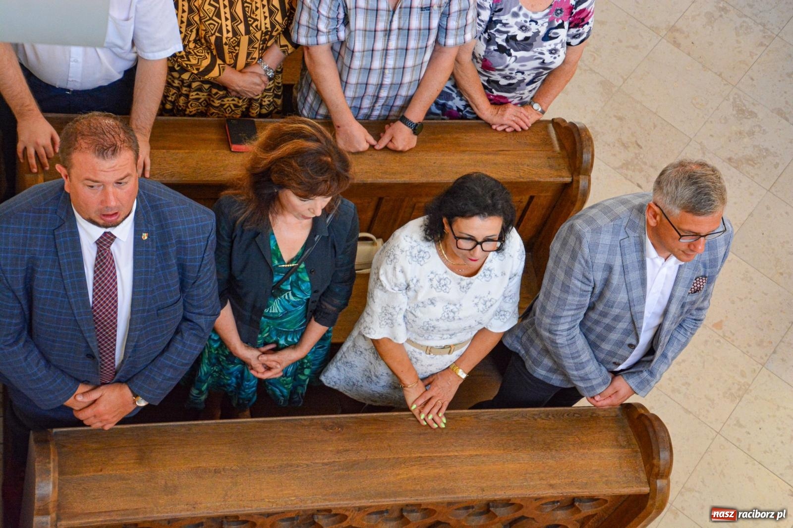 Zdjęcie w galerii na portalu naszraciborz.pl: Ponad sto osób na pierwszej od lat Mszy św. w zamkowej kaplicy [FOTO i WIDEO] wiadomości z regionu