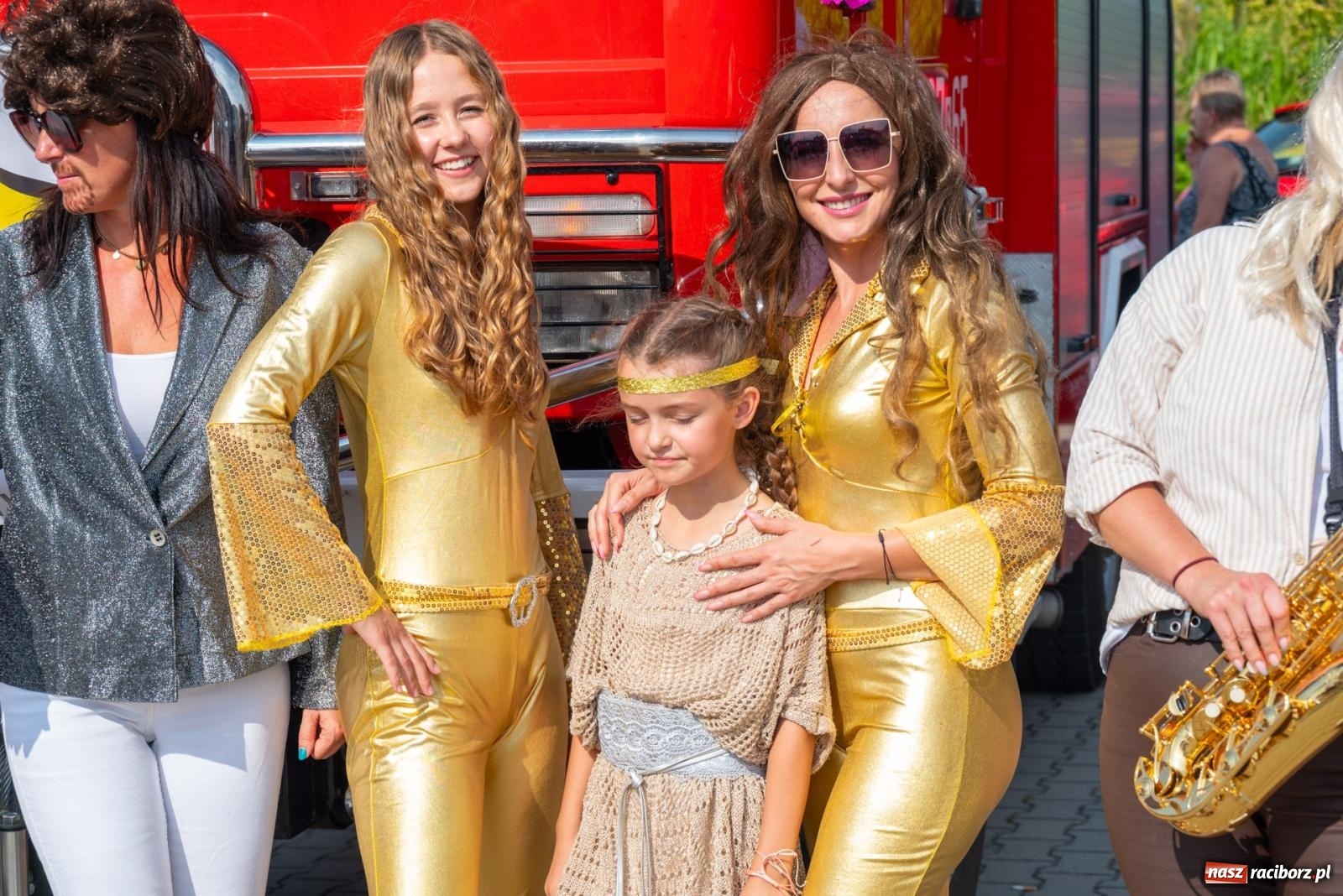 Zdjęcie w galerii na portalu naszraciborz.pl: Święto plonów w Roszkowie. Olimpijki, Abba i smerfy wiadomości z regionu