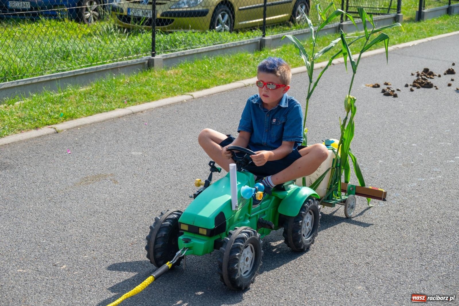 Zdjęcie w galerii na portalu naszraciborz.pl: Święto plonów w Roszkowie. Olimpijki, Abba i smerfy wiadomości z regionu