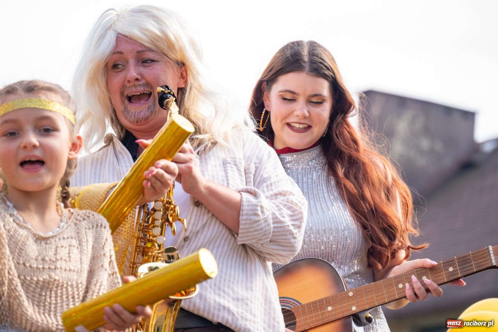 Zdjęcie w galerii na portalu naszraciborz.pl: Święto plonów w Roszkowie. Olimpijki, Abba i smerfy wiadomości z regionu