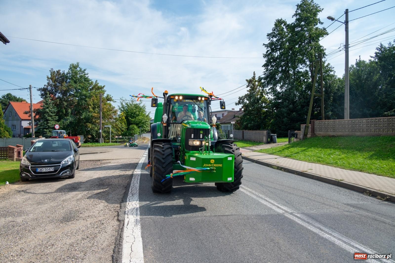 Zdjęcie w galerii na portalu naszraciborz.pl: Święto plonów w Roszkowie. Olimpijki, Abba i smerfy wiadomości z regionu