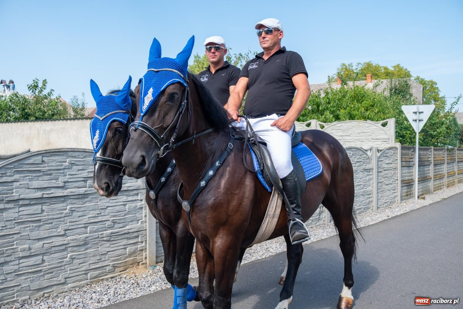 Zdjęcie w galerii na portalu naszraciborz.pl: Święto plonów w Roszkowie. Olimpijki, Abba i smerfy wiadomości z regionu