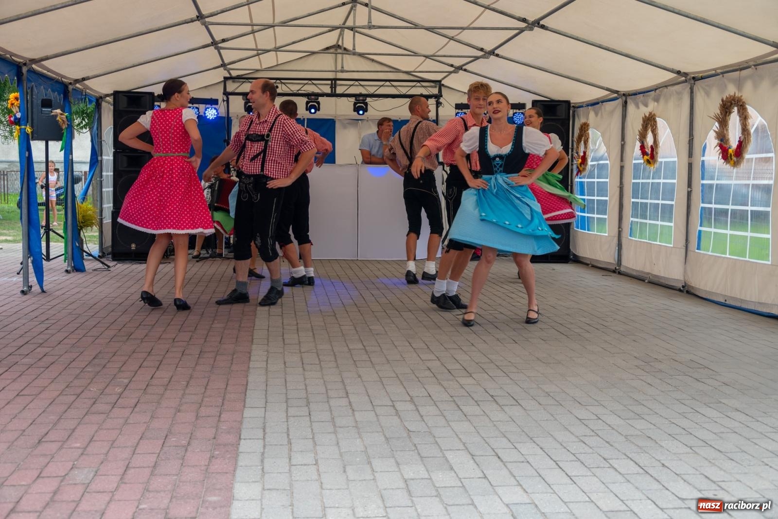 Zdjęcie w galerii na portalu naszraciborz.pl: Dożynki Owsiszcz i Nowej Wioski [FOTO i WIDEO] wiadomości z regionu