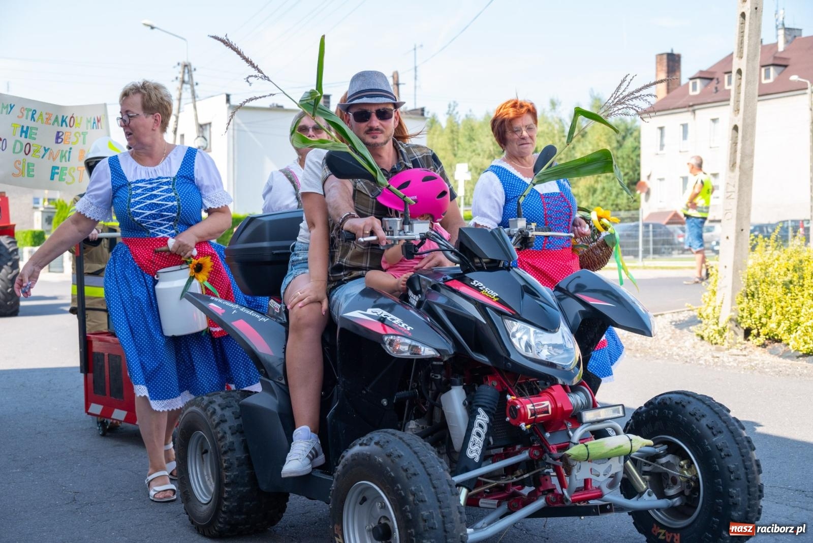 Zdjęcie w galerii na portalu naszraciborz.pl: Dożynki Owsiszcz i Nowej Wioski [FOTO i WIDEO] wiadomości z regionu