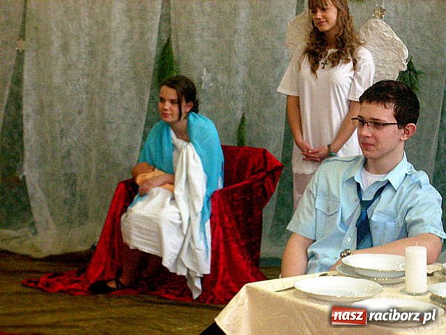 Zdjęcie w galerii na portalu naszraciborz.pl: Przedświątecznie w G 1 wiadomości z regionu