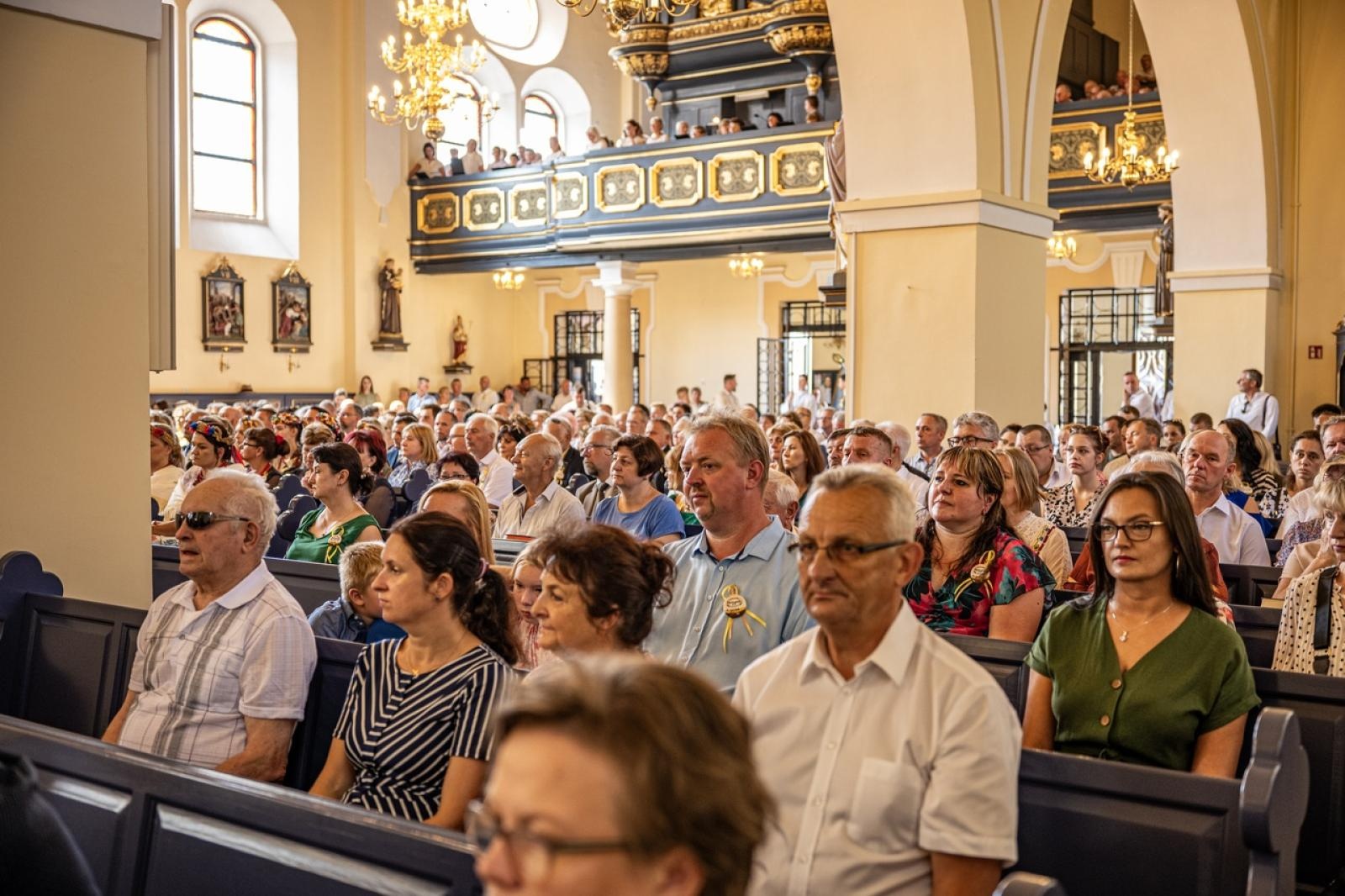 Zdjęcie w galerii na portalu naszraciborz.pl: Raciborzanie podziękowali za plony na dożynkach powiatowo-gminnych w Brzeziu - relacja na bis! [FOTO i WIDEO] wiadomości z regionu
