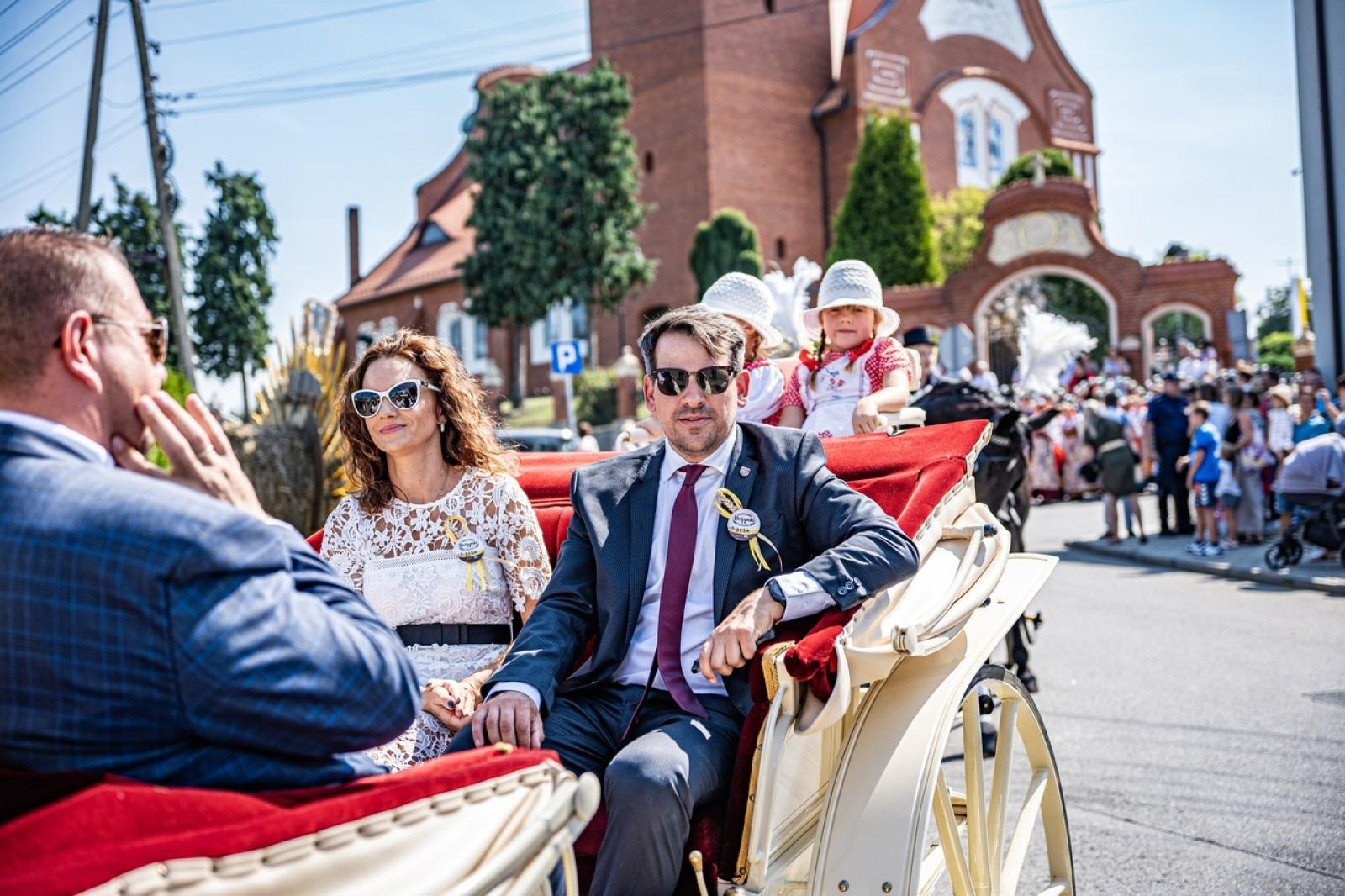 Zdjęcie w galerii na portalu naszraciborz.pl: Raciborzanie podziękowali za plony na dożynkach powiatowo-gminnych w Brzeziu - relacja na bis! [FOTO i WIDEO] wiadomości z regionu