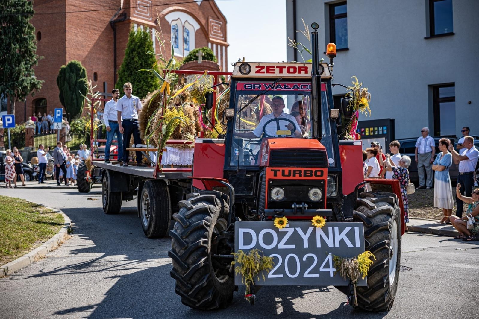 Zdjęcie w galerii na portalu naszraciborz.pl: Raciborzanie podziękowali za plony na dożynkach powiatowo-gminnych w Brzeziu - relacja na bis! [FOTO i WIDEO] wiadomości z regionu