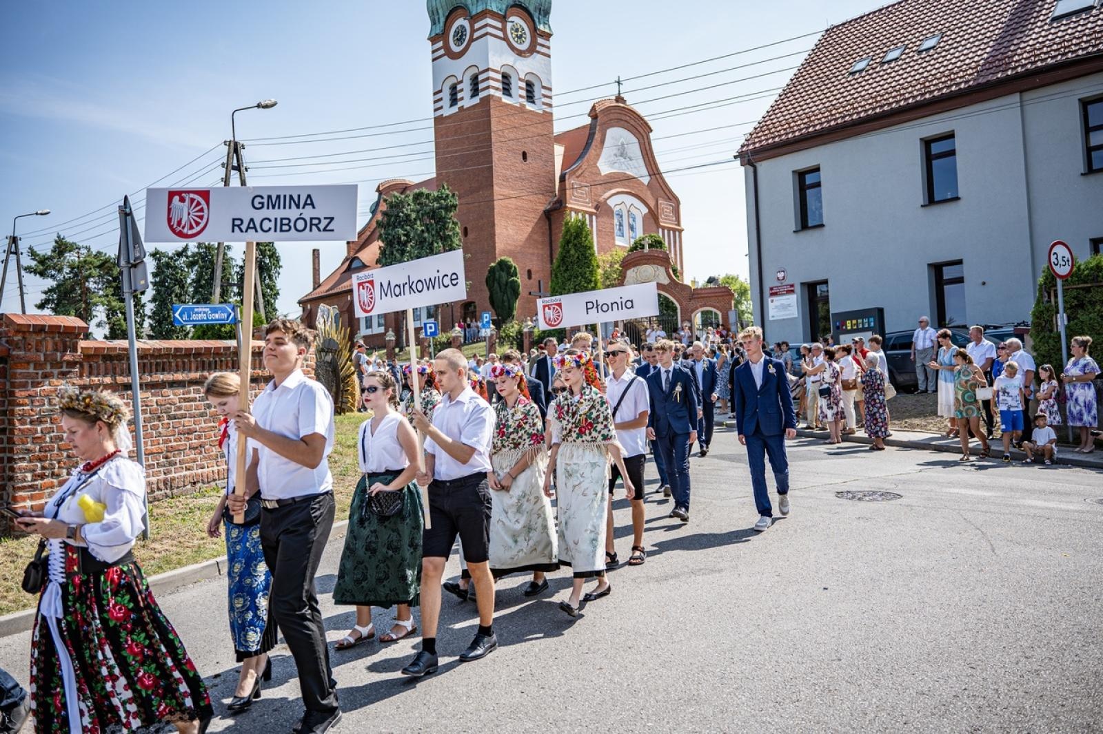 Zdjęcie w galerii na portalu naszraciborz.pl: Raciborzanie podziękowali za plony na dożynkach powiatowo-gminnych w Brzeziu - relacja na bis! [FOTO i WIDEO] wiadomości z regionu