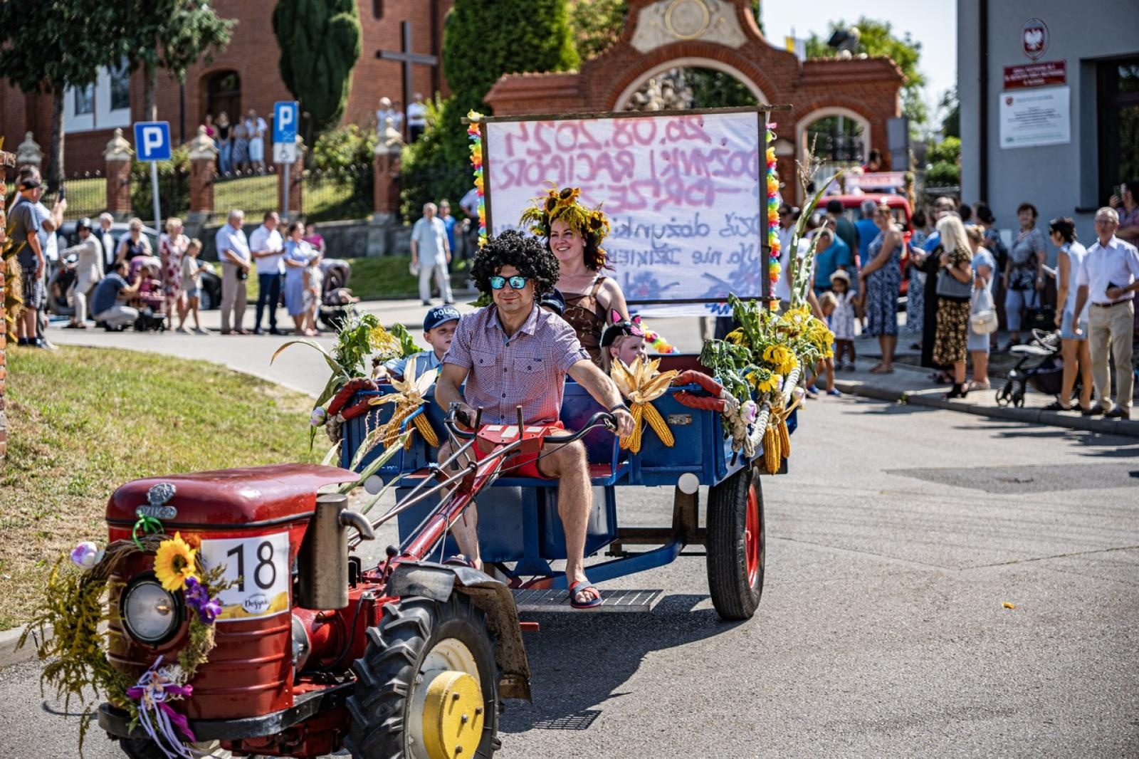 Zdjęcie w galerii na portalu naszraciborz.pl: Raciborzanie podziękowali za plony na dożynkach powiatowo-gminnych w Brzeziu - relacja na bis! [FOTO i WIDEO] wiadomości z regionu