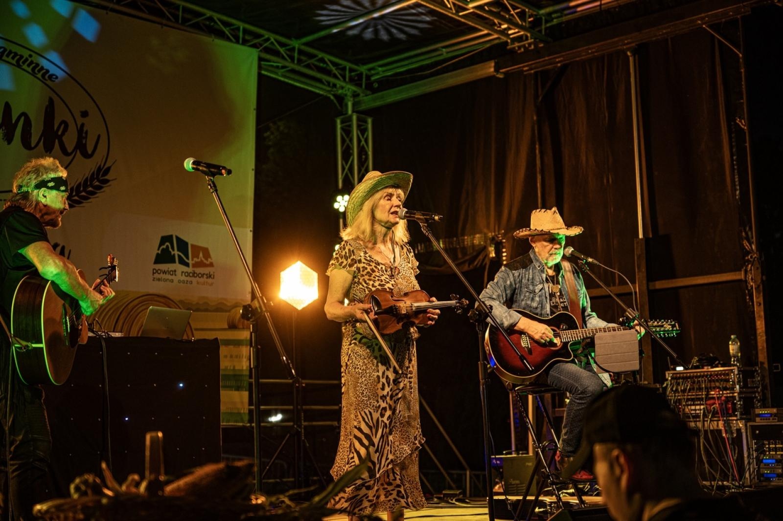 Zdjęcie w galerii na portalu naszraciborz.pl: Raciborzanie podziękowali za plony na dożynkach powiatowo-gminnych w Brzeziu - relacja na bis! [FOTO i WIDEO] wiadomości z regionu