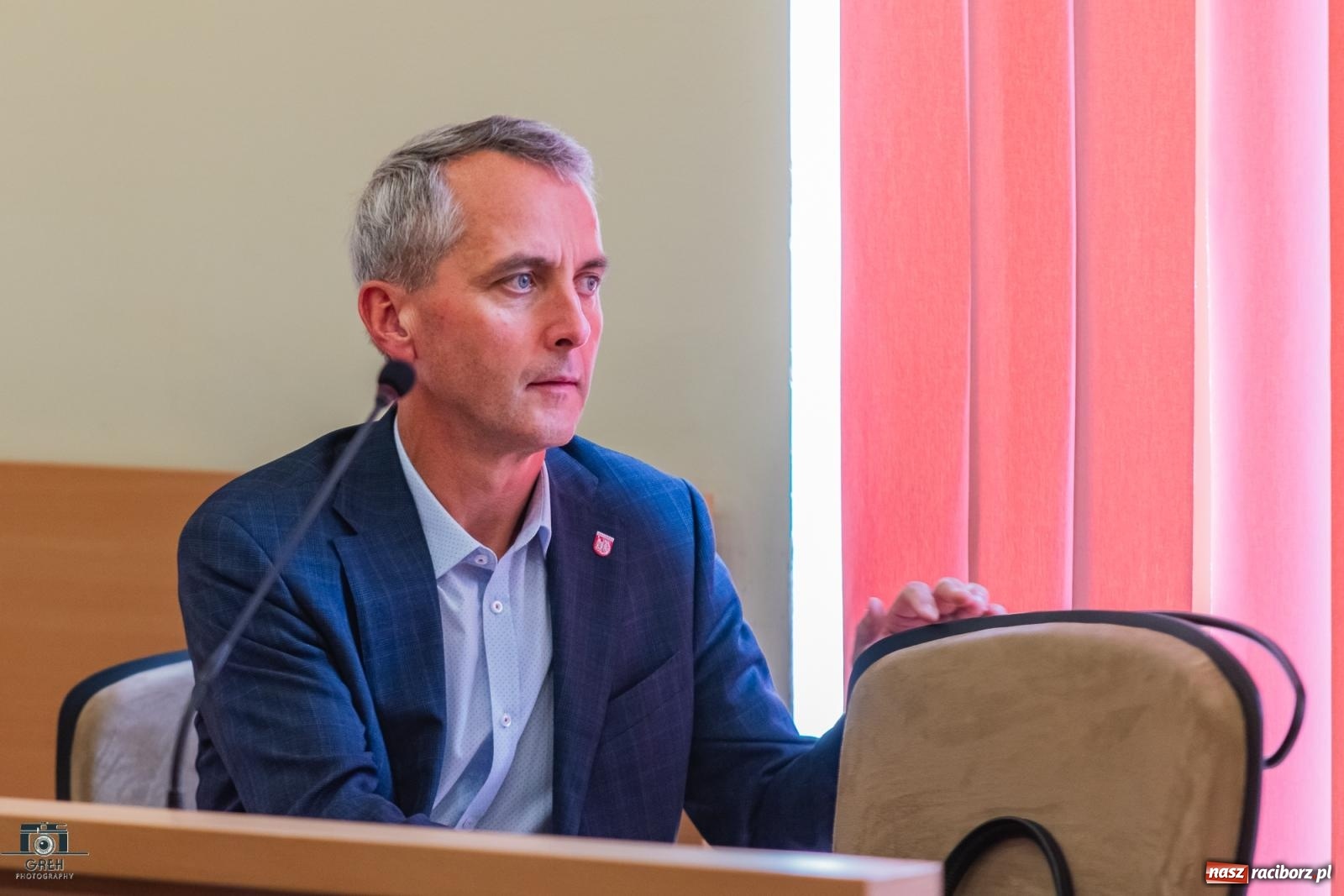 Zdjęcie w galerii na portalu naszraciborz.pl: Bezpłatna komunikacja, strzelnica i remont Staszica. Migawki z komisji budżetu wiadomości z regionu