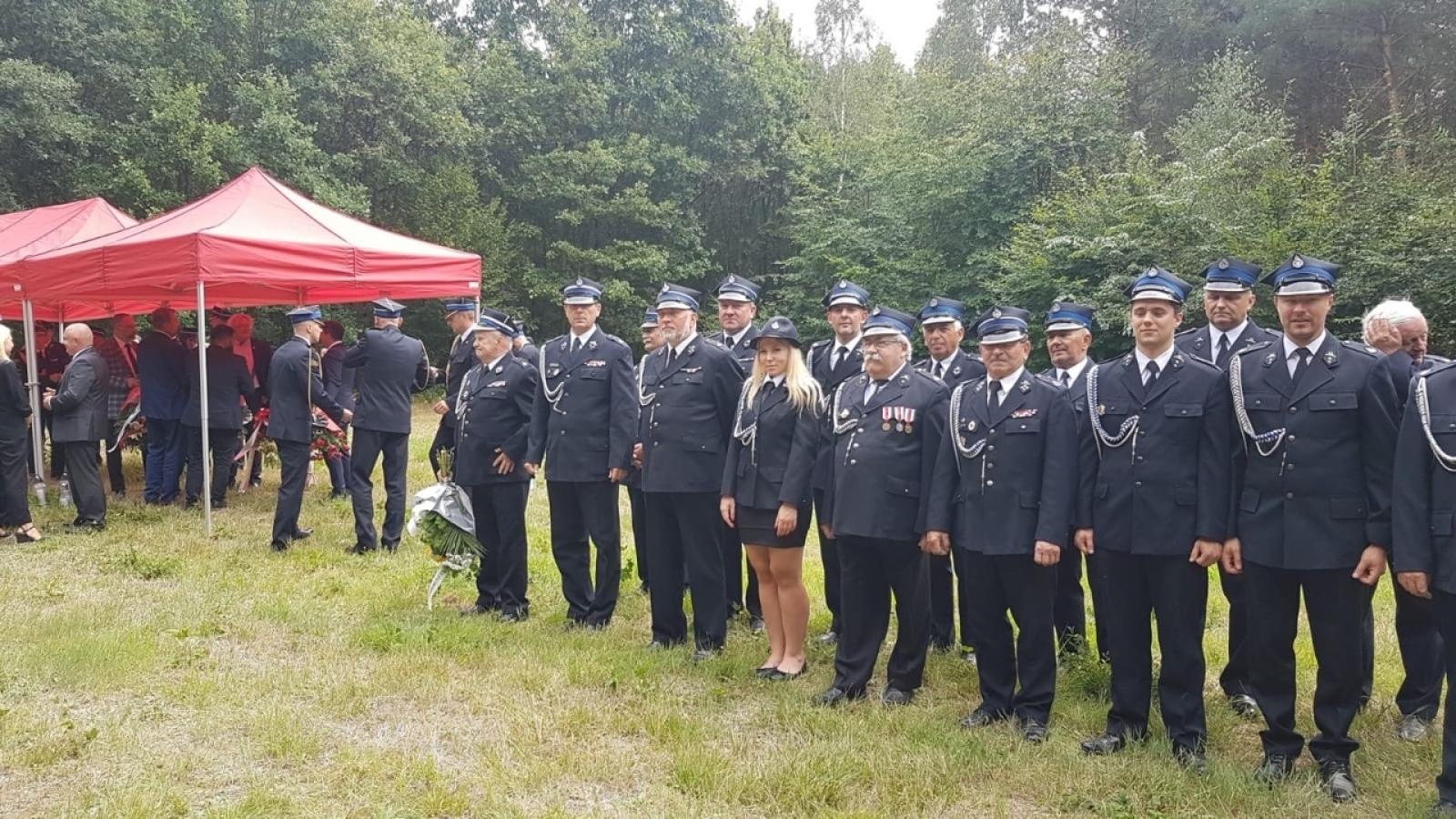 Zdjęcie w galerii na portalu naszraciborz.pl: 32. rocznica wybuchu pożaru w Kuźni Raciborskiej wiadomości z regionu