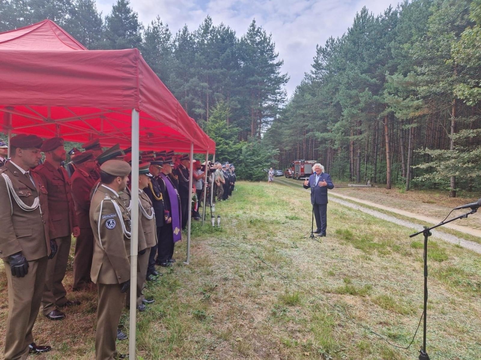 Zdjęcie w galerii na portalu naszraciborz.pl: 32. rocznica wybuchu pożaru w Kuźni Raciborskiej wiadomości z regionu