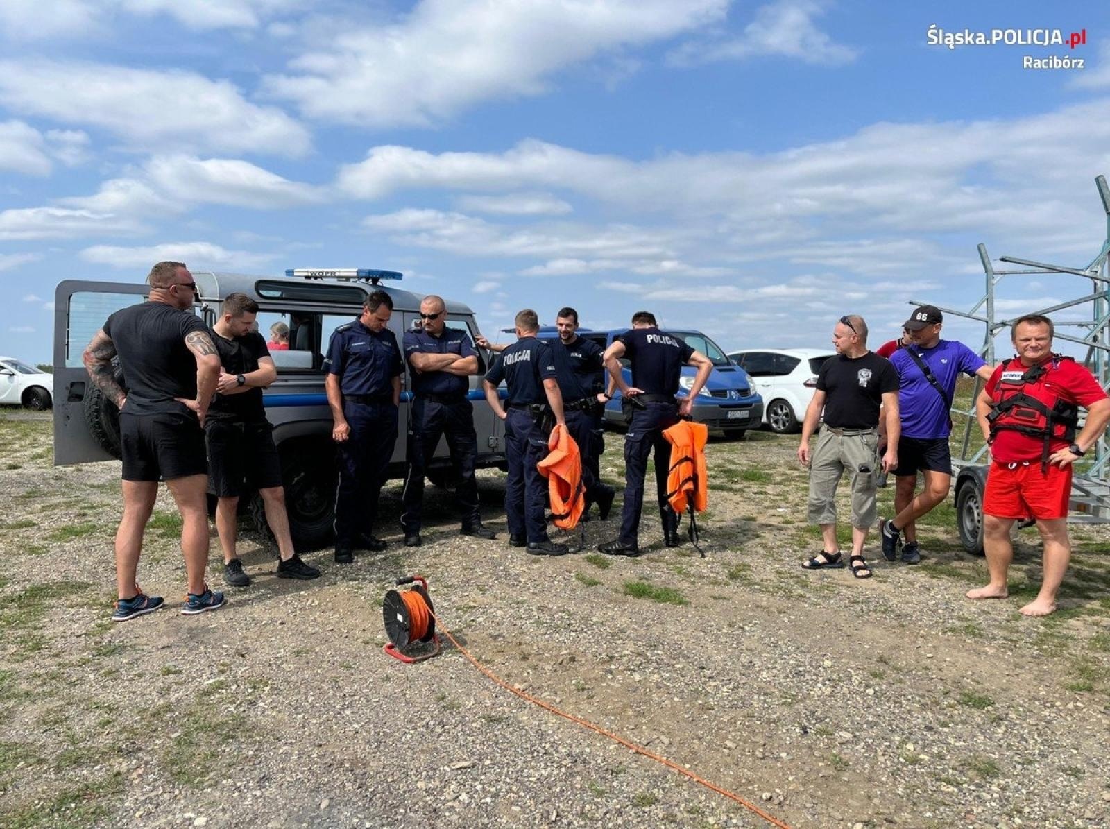 Zdjęcie w galerii na portalu naszraciborz.pl: Wspólne szkolenie policji, straży i WOPR [FOTO] wiadomości z regionu