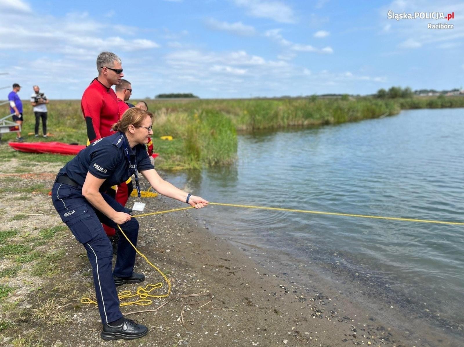 Zdjęcie w galerii na portalu naszraciborz.pl: Wspólne szkolenie policji, straży i WOPR [FOTO] wiadomości z regionu