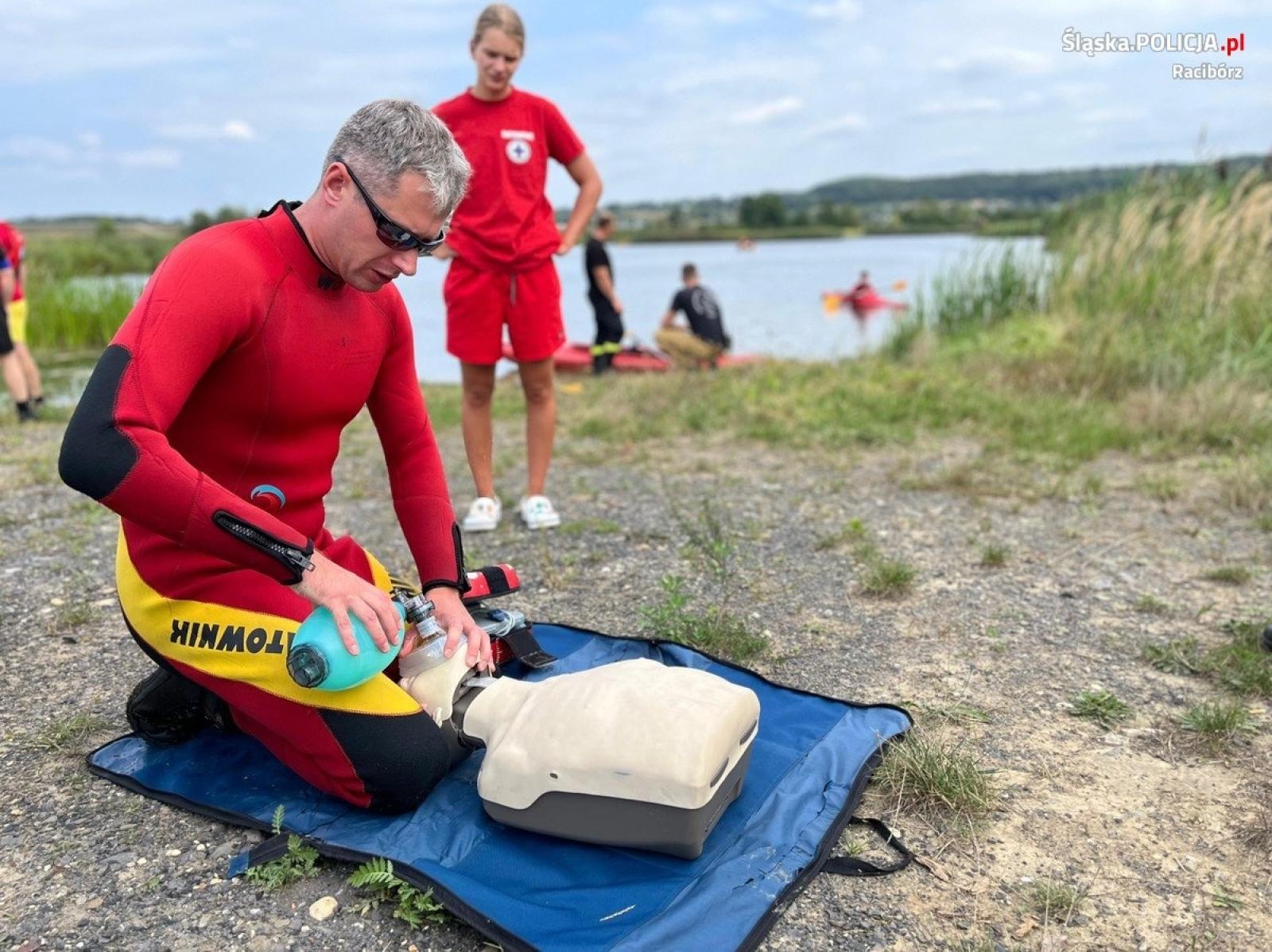 Zdjęcie w galerii na portalu naszraciborz.pl: Wspólne szkolenie policji, straży i WOPR [FOTO] wiadomości z regionu