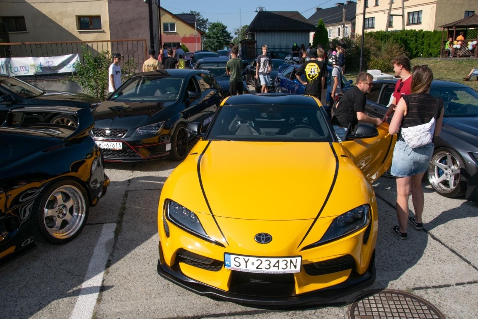 Zdjęcie w galerii na portalu naszraciborz.pl: II Zlot Motoryzacyjny dla Placówki Opiekuńczo-Wychowawczej w Kuźni Raciborskiej wiadomości z regionu