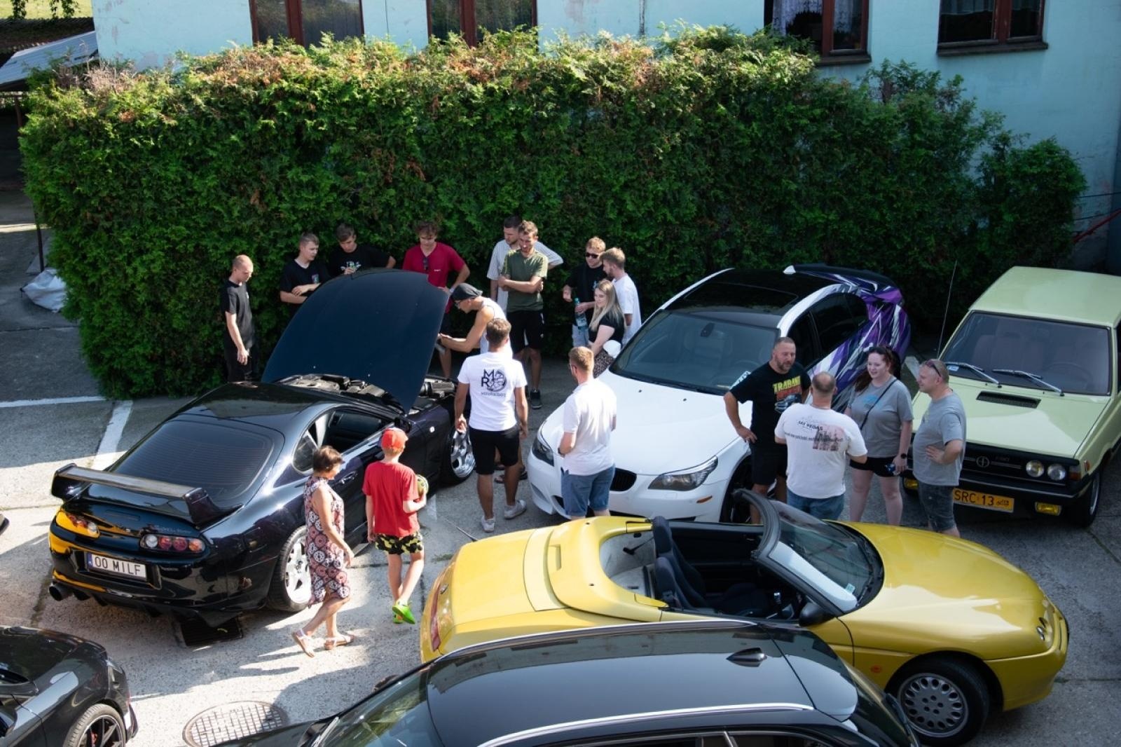 Zdjęcie w galerii na portalu naszraciborz.pl: II Zlot Motoryzacyjny dla Placówki Opiekuńczo-Wychowawczej w Kuźni Raciborskiej wiadomości z regionu