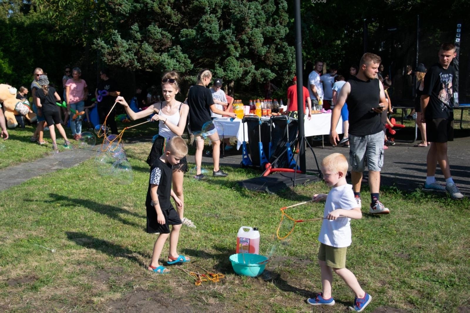 Zdjęcie w galerii na portalu naszraciborz.pl: II Zlot Motoryzacyjny dla Placówki Opiekuńczo-Wychowawczej w Kuźni Raciborskiej wiadomości z regionu