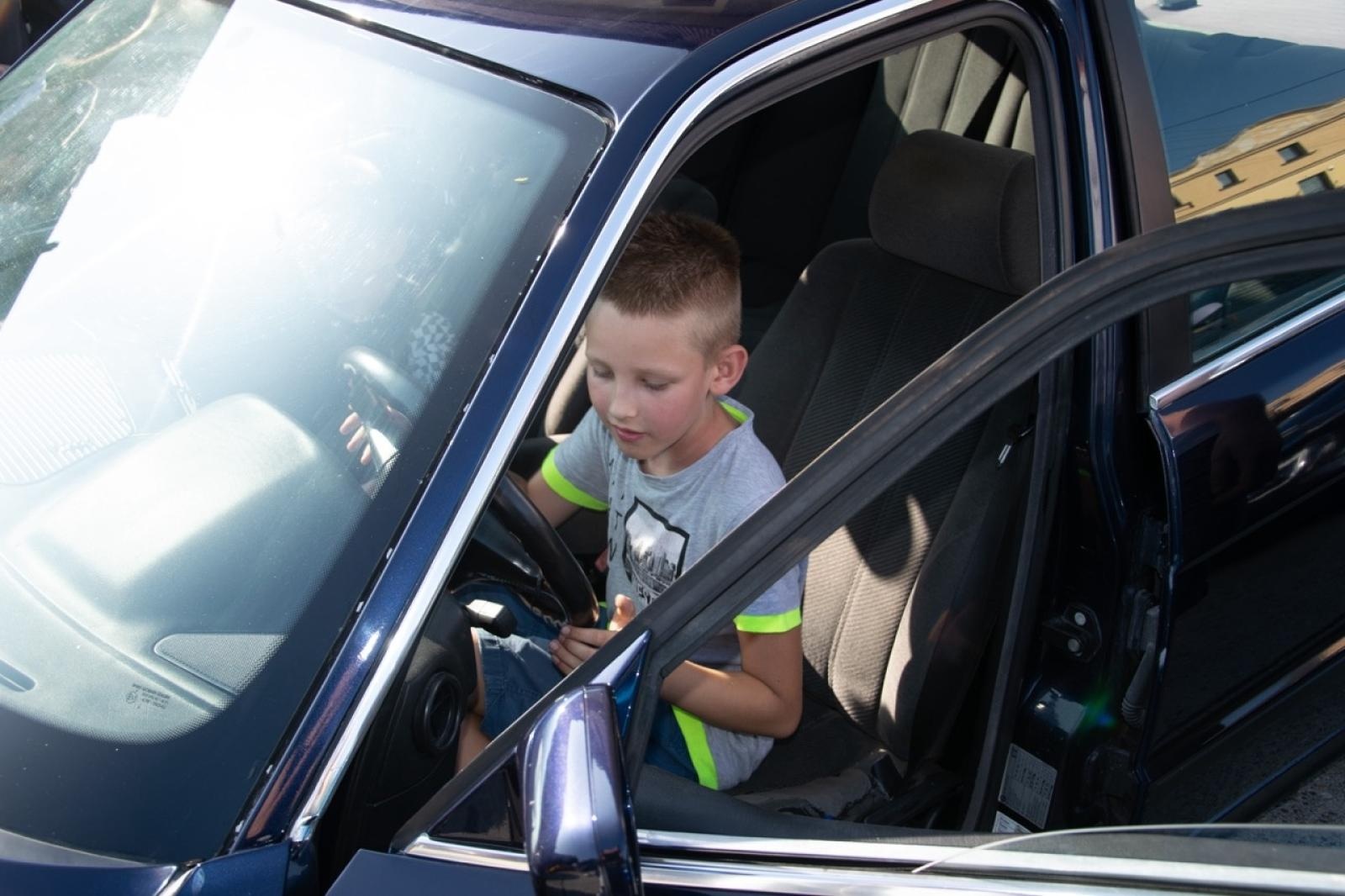 Zdjęcie w galerii na portalu naszraciborz.pl: II Zlot Motoryzacyjny dla Placówki Opiekuńczo-Wychowawczej w Kuźni Raciborskiej wiadomości z regionu