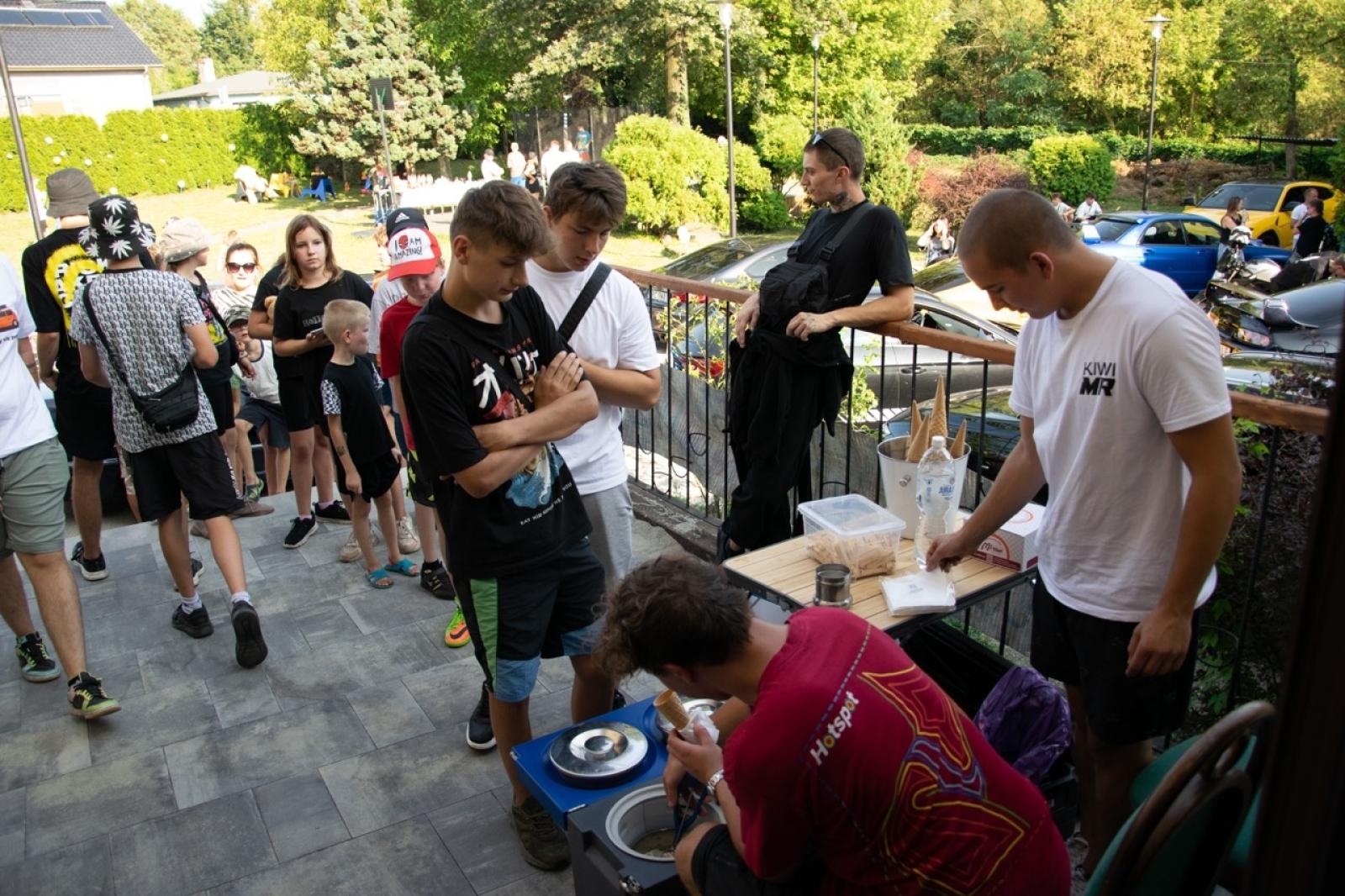 Zdjęcie w galerii na portalu naszraciborz.pl: II Zlot Motoryzacyjny dla Placówki Opiekuńczo-Wychowawczej w Kuźni Raciborskiej wiadomości z regionu