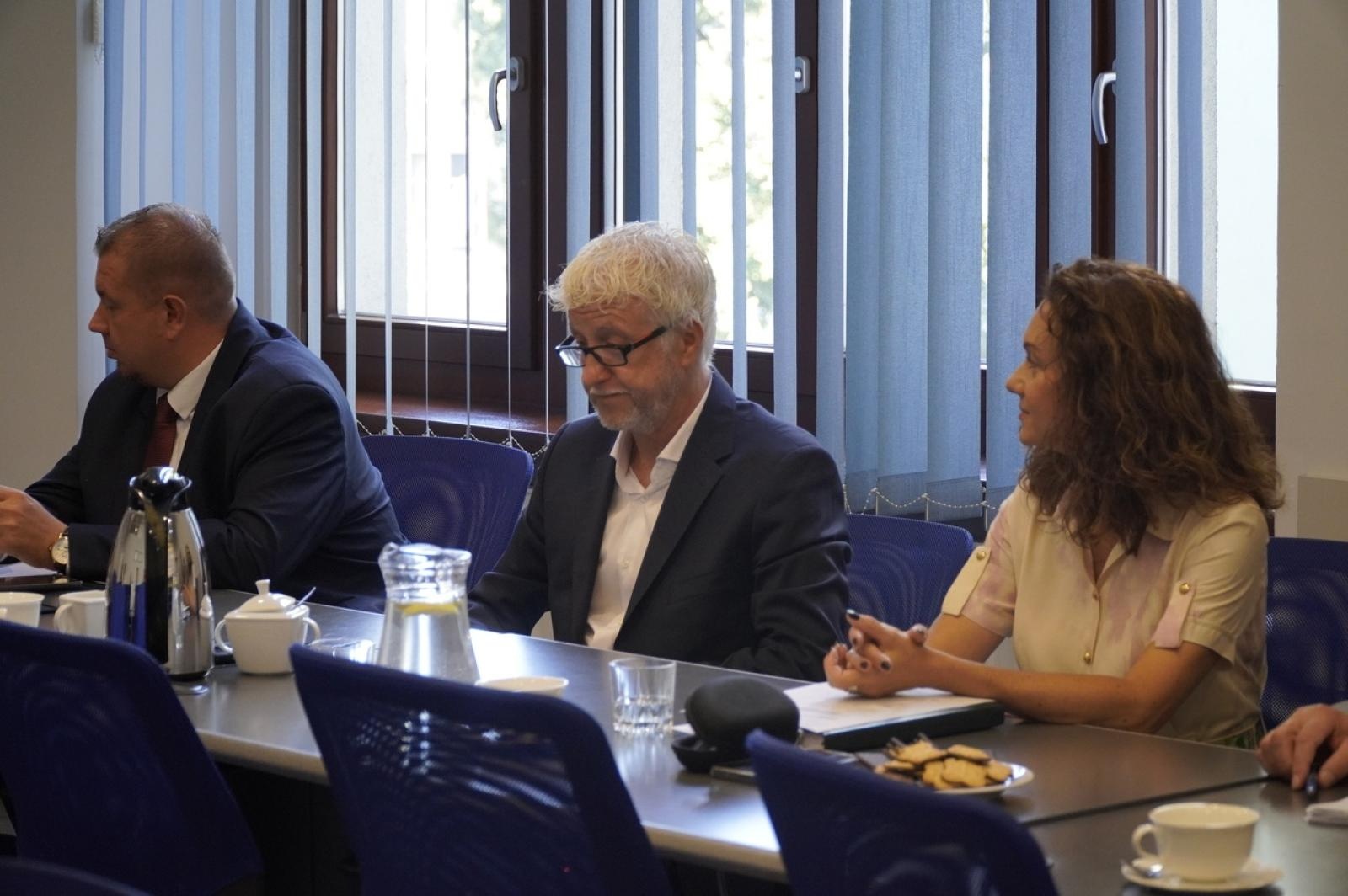 Zdjęcie w galerii na portalu naszraciborz.pl: W ratuszu rozmawiano o projekcie budowy północno-zachodniej obwodnicy Raciborza wiadomości z regionu